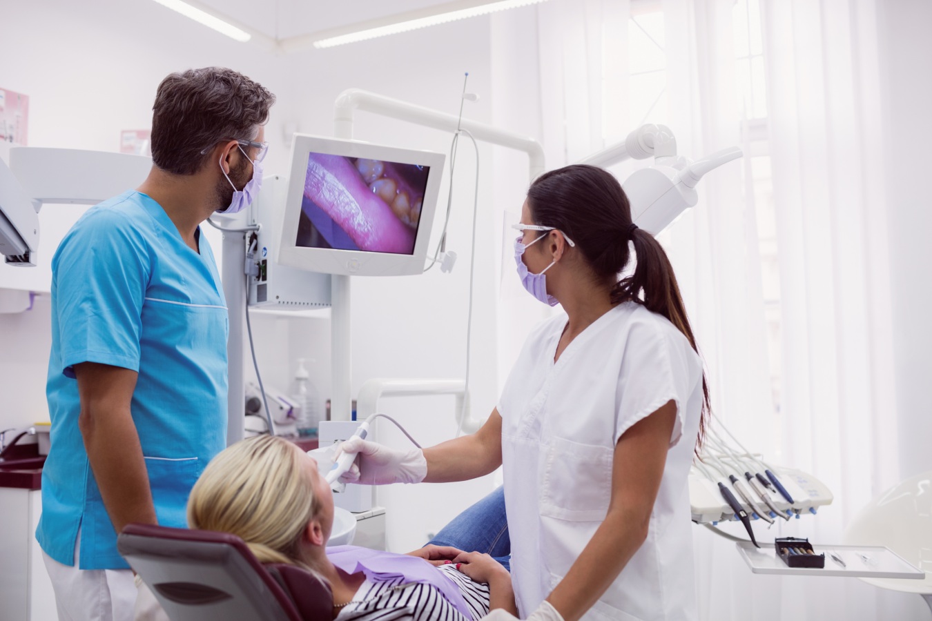 Dental and orthodontic services offered in multiple languages